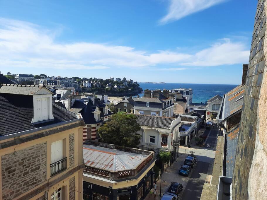 Le Jacaranda-A 2 Min De La Plage, Hyper Centre De Dinard, Vue Mer De La Fenetre Kültér fotó